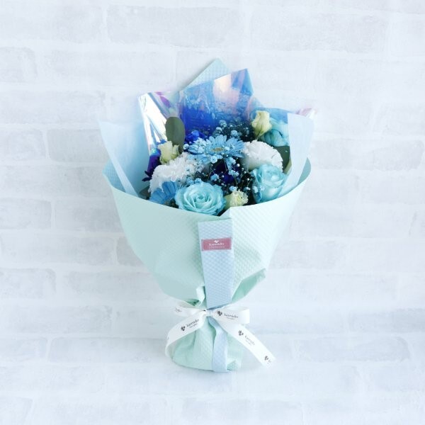 057 可愛いハート！プレゼント、記念日に♪ ハートボックスアレンジメント お花 花 生花 花束 フラワーアレンジメント 洋風 ふんわり系 オシャレ可愛い お祝い 発表会 誕生日 結婚祝い 出産祝い ホワイトデー バレンタイン 父の日 母の日 敬老の日 記念日 結婚記念日