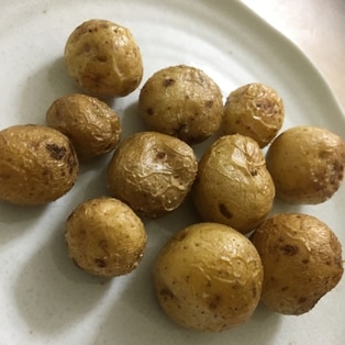 新じゃがの小芋の丸ごと揚げ レシピ・作り方 by けいちゃん０８８ - 楽天レシピ