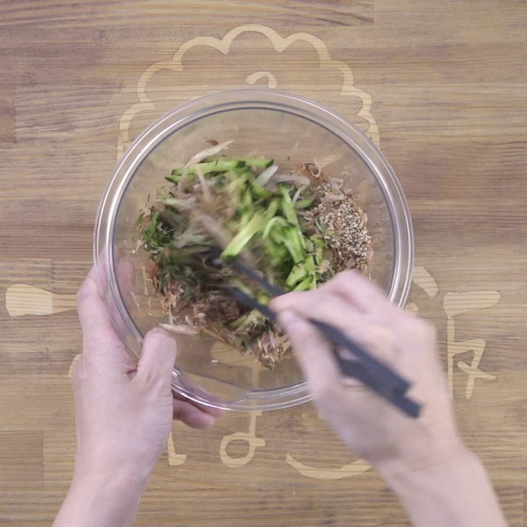 この夏、リピ確定の予感！？トマトとみょうがのさっぱり和えレシピ・作り方Tasty