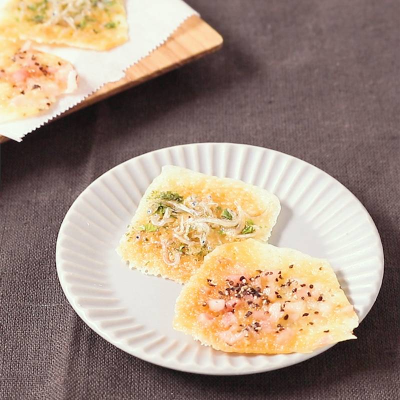 レンジで簡単！パリパリチーズせんべいレシピ