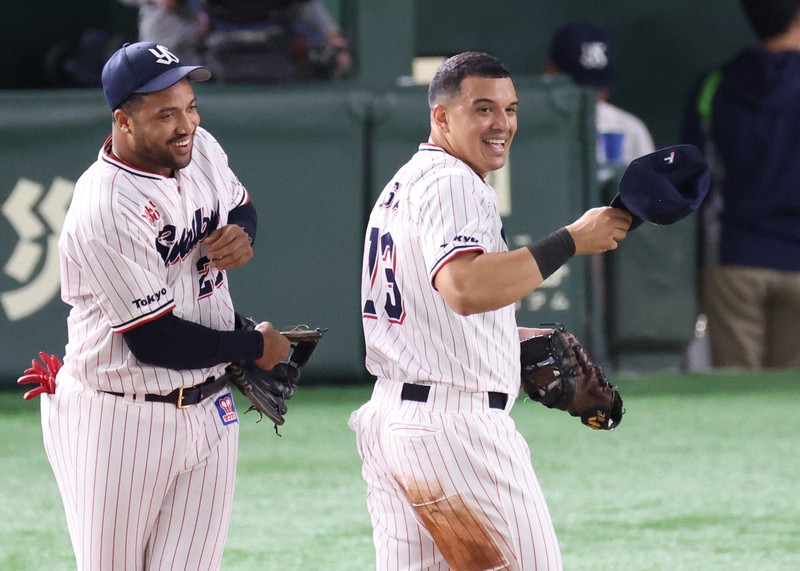 画像・写真：オスナが決勝ソロ プロ野球・巨人２―３ヤクルト：時事ドットコム