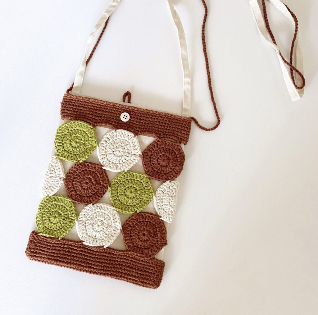 2種類のこま編みで夏糸で編む、スマホ用ミニショルダーの編み方KNIT LABO BLOG