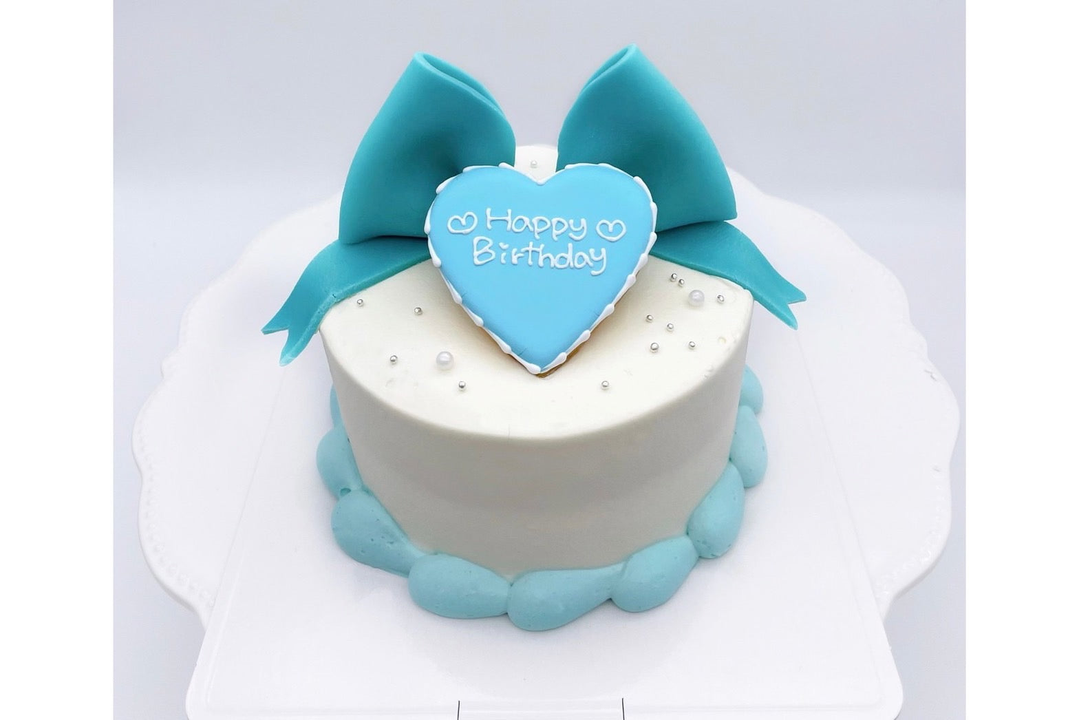 ホワイトリボンケーキ 4号サイズ 冷凍ケーキ リボンとドットのケーキ パープル 冷凍配送