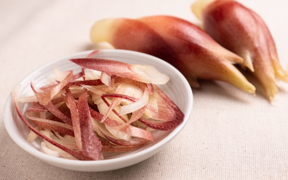 下記の写真・ミョウガみたいですが食べられますか。細い竹の- Yahoo!知恵袋