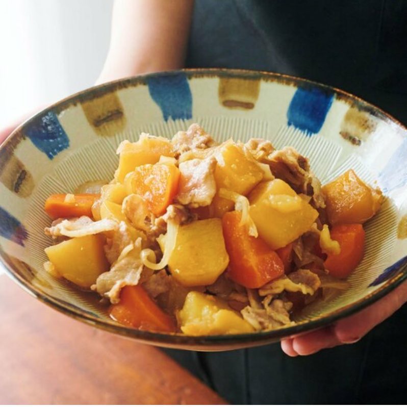 白菜と油揚げのチーズ煮込みの作り方