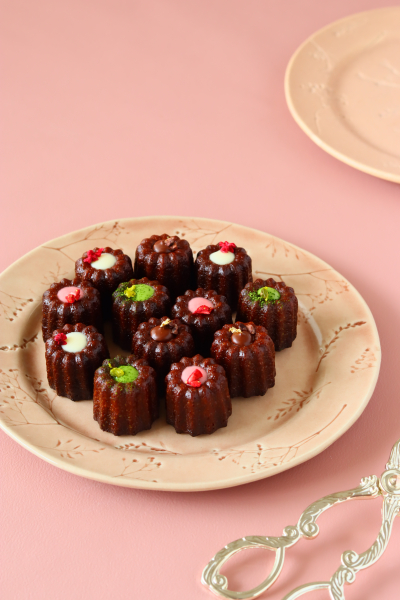 カヌレ型で作れる 4つのお菓子カヌレ型は他のお菓子の型としても使えます。 型の活用方法を4つご紹介します。--------------------------------------- お買い物はプロフィール欄URLオンラインストアPastreetからどうぞ