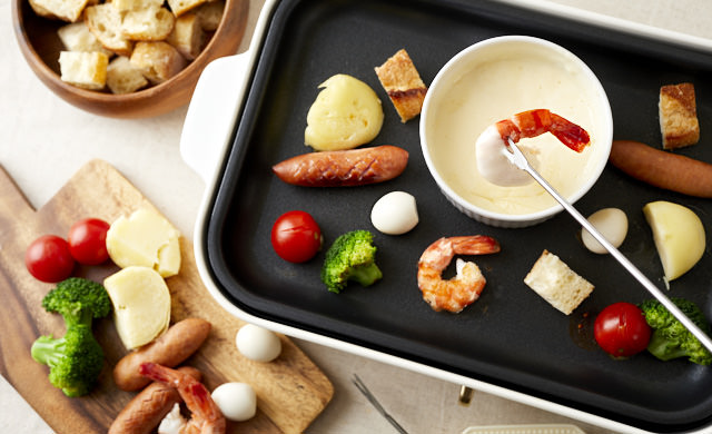 とろ~り美味しい「チーズフォンデュ」作り方&おすすめ具材レシピキナリノ
