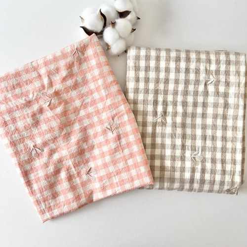 即納 40数コットン antique flower 刺繍 韓国生地Chou Chou Fabric powered by BASE