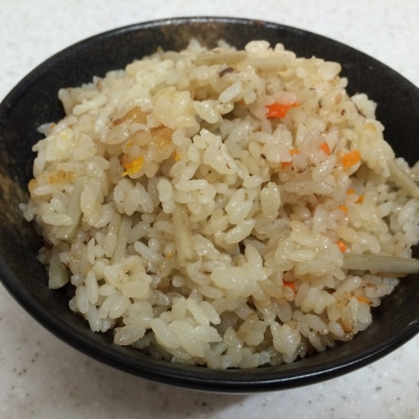 生姜香るアンチョビと枝豆の炊き込みご飯 STAUBレシピ