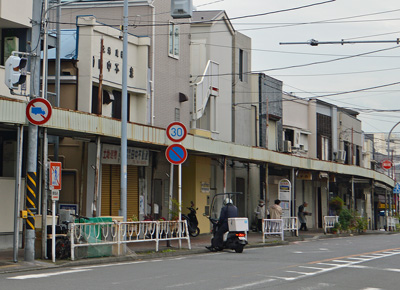 赤線跡を訪ねる・・・横浜市中区曙町「親不孝通り」＆黄金町「ちょんの間」 / fumiさんの横浜市