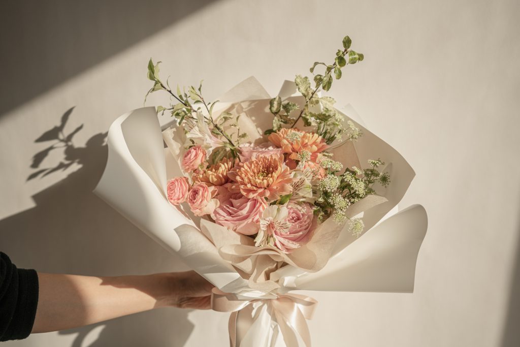 花束を渡すまでの保管方法はどうしたらいい？翌日や2日後まで日持ちさせる方法花言葉・誕生花HanaPrime ハナプライム