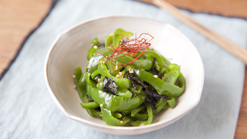 ピーマンの豚そぼろ炒め丼弁当