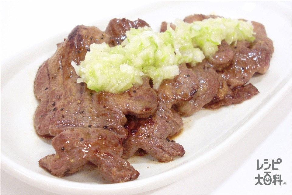 たっぷり刻みネギの巾着ネギタン塩