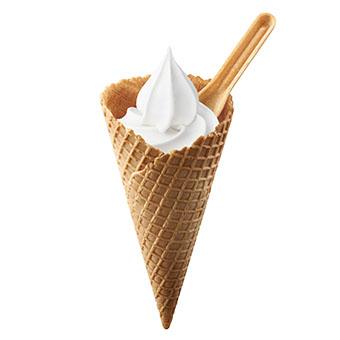 セブンだけで買える「ワッフルコーン 北海道メロン」は濃厚な甘みが贅沢。コーンの香ばしさも相性抜群 365日アイス女子- macaroni