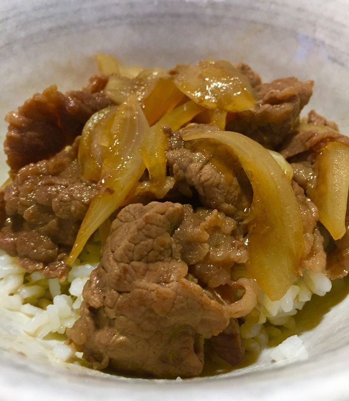 味付け簡単 めんつゆとオイスターソースで味決まる！牛肉と小松菜の中華炒め