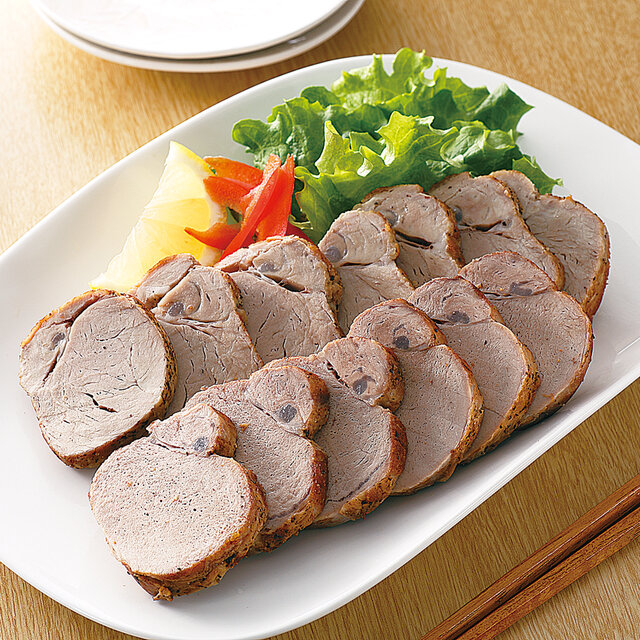 豚ひれ肉 やわらか ローストポーク 360g × 2本 厚切り 真空 贈答 贈り物 しっとり サラダ サンドイッチ パーティ オードブル お中元ギフト プレゼント 御祝い お祝い 敬老の日 高級 人気 冷凍 米久 静岡県 長泉町 - 静岡県長泉町ふるさとチョイス - ふるさと納税サイト