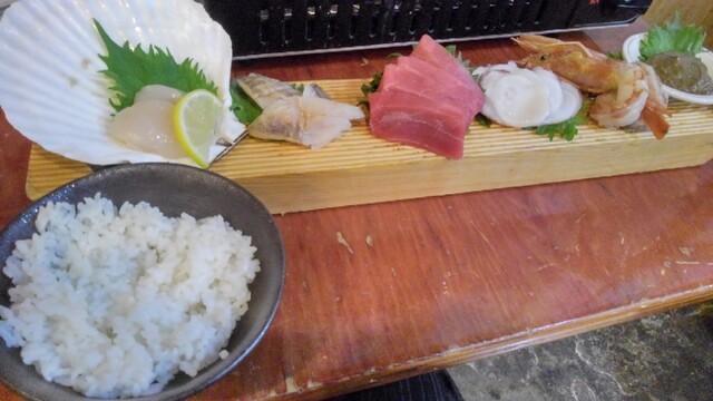 幸まるまる 幸勝丸さん幸勝丸幸勝丸水産急行逢うも