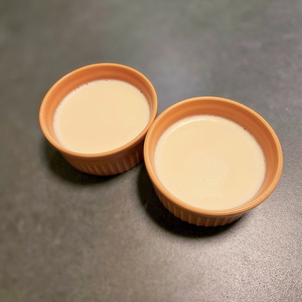 王道おやつにアイスクリームを乗せて。プリンの作り方folk