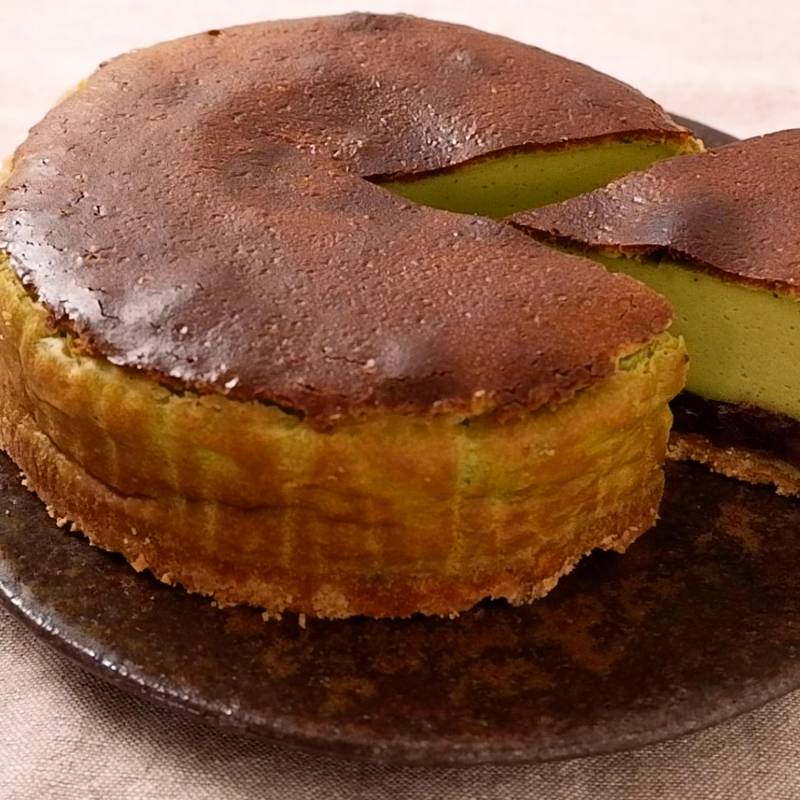 ずっしりあんこのベイクドチーズケーキ