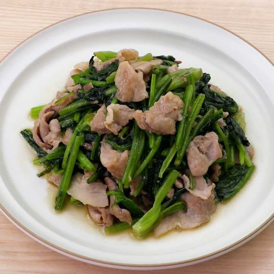 豚こまとほうれん草のマヨ醤油炒め