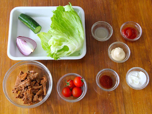 発明 自宅にある物だけで「ケバブ」が焼けるマシーンを作ってみました - ぐるなび みんなのごはん