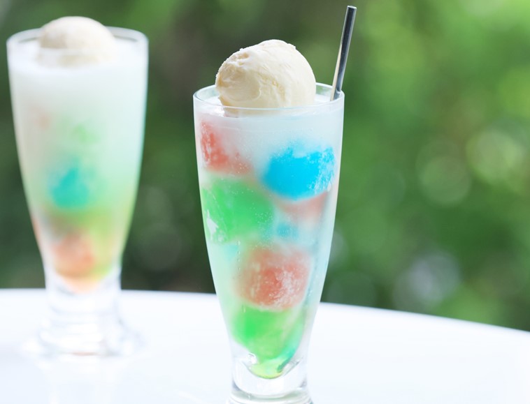 レトロでかわいい♪ コメダ「クリームソーダ」の魅力をたっぷり紹介。限定商品情報も - macaroni