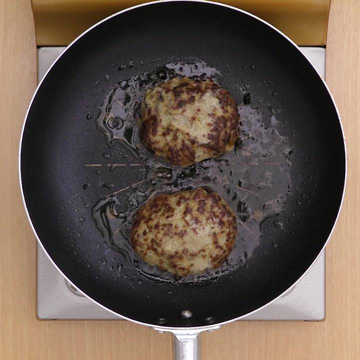 和風煮込みハンバーグ