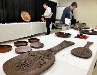 Yahoo!オークション - 日本のおみやげ⑥ 宮島名産 もみじ饅頭 配送車