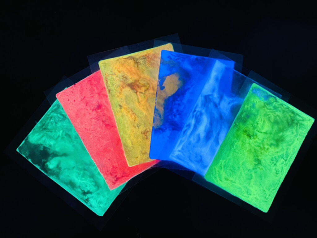 お家で簡単に安全なスライムを作ろうSTEAM JAPAN