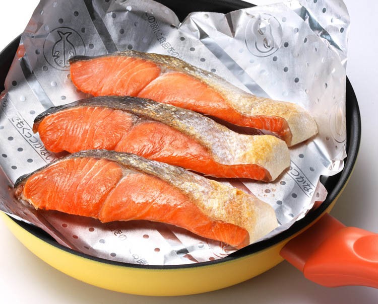 フライパンで魚を焼く！アルミホイルで片付けもラクラク♪くうかんしんぷるライフ