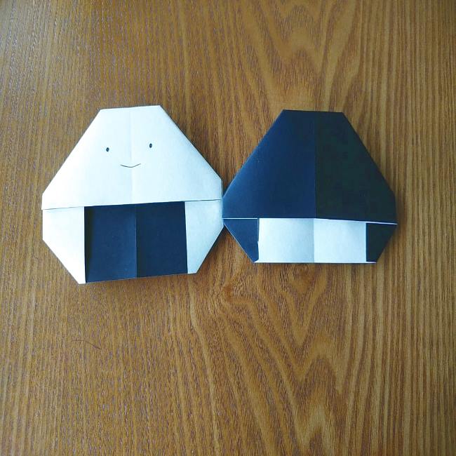 おりがみで作ろう♪おにぎり保育士ワーカ