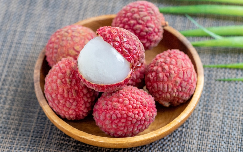 楽天市場 台湾ライチ 玉荷包約2kg台湾産 玉荷苞 ライチ 生ライチ らいち グリーンライチ ドラゴンライチ レイシ 茘枝 Lycheeぎょっかほう ぎょくかほう 航空便 エアー便 フレッシュ 食品 フルーツ 果物 ライチ 甘い 人気 男性 女性 喜ばれる 2025 冷蔵 送料無料