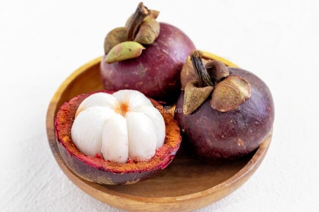 ぶどう「紫玉 シギョク 」の画像一覧：旬の果物百科