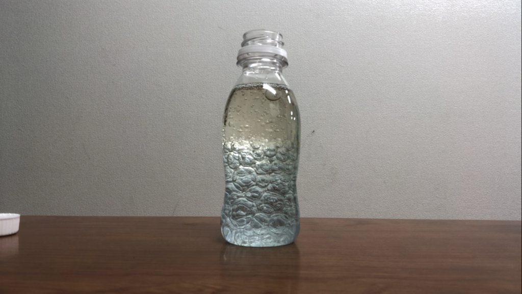 モンテッソーリ・バイカラーボトルを作ろう！色の分離・混合が学べますオウチーク