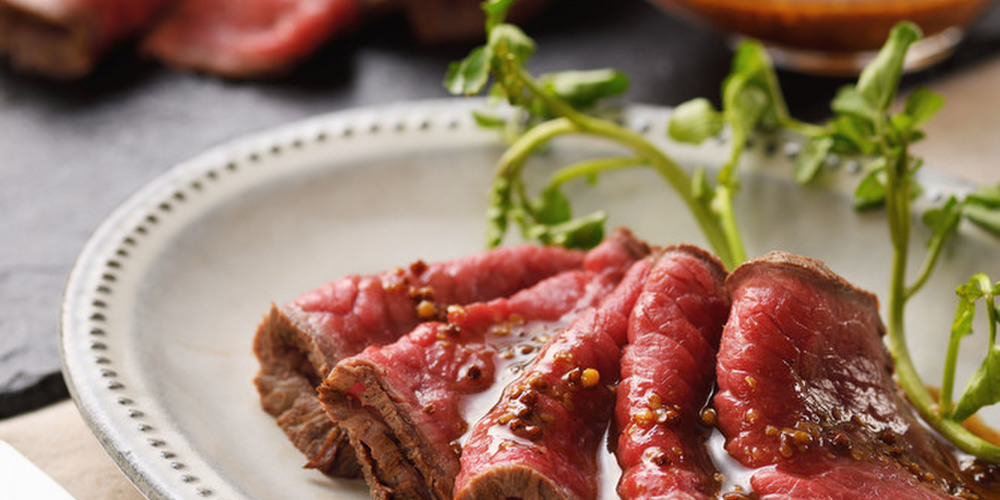 最速で簡単に高級ホテルの味！うますぎローストビーフ！牛肉丼フライパン最速で、最短で、まっすぐに、一直線に