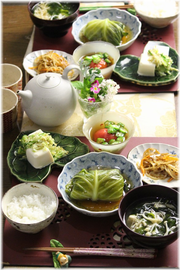 ロールキャベツの献立レシピ特集！あと一品欲しい時に役立つアイデア料理をご紹介♪folk