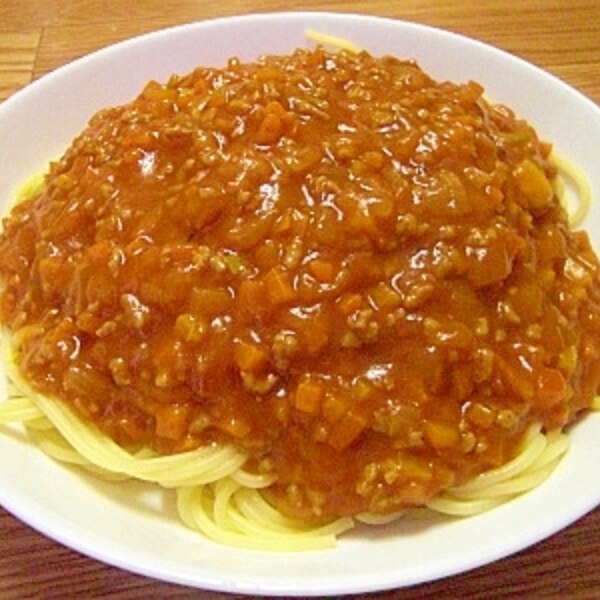 旨味が凝縮！ トマトジュースでミートソースパスタ