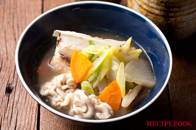 漁師直伝 たった5つの材料で作る「あら汁」が美味しすぎる - メシ通ホットペッパーグルメ