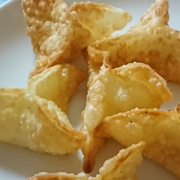 餃子の皮を使ったツナチーズピザ