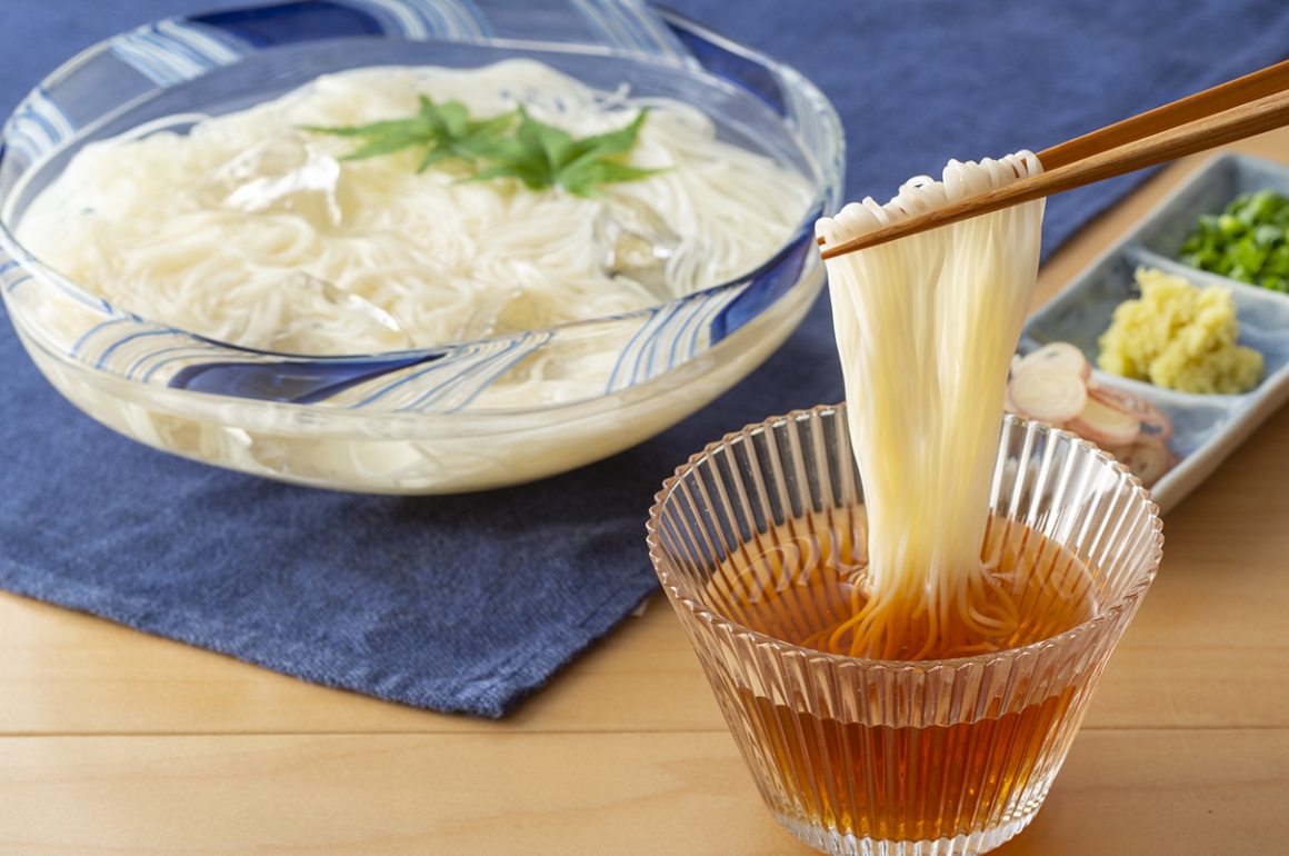 冷たい麺シリーズ第1弾 脱マンネリ!そうめんのつけだれアレンジ – 生活情報誌 月刊ぷらざ岐阜