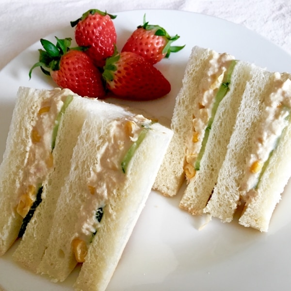 溢れる絶品！ハムチーズツナコーンホットサンド