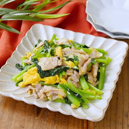 お豆たっぷり！小松菜と牛こまのオイスターソース炒め