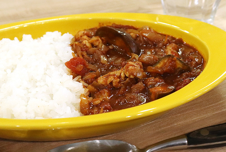 フライパンひとつで本格的!スパイスカレーの基本レシピセブンプレミアム公式