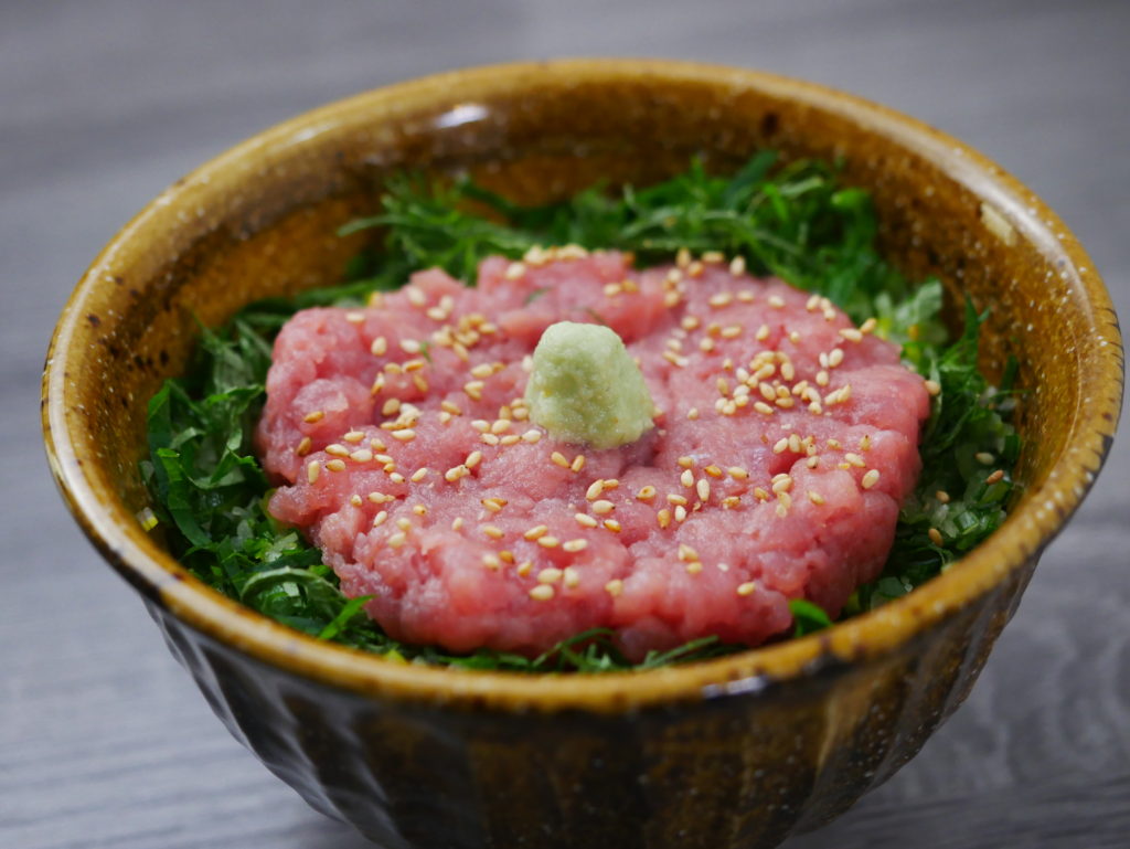 本マグロ 刺身 切り身 盛り付けの写真素材 - PIXTA