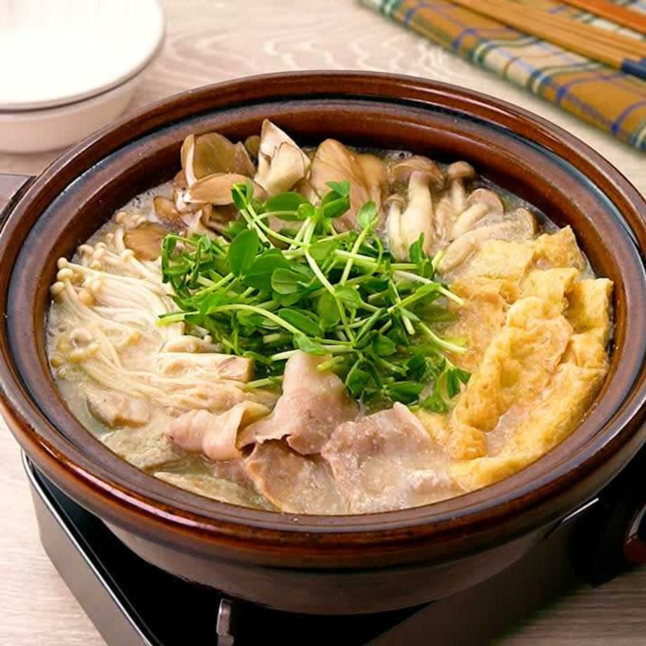 豚モモ肉の豆乳鍋