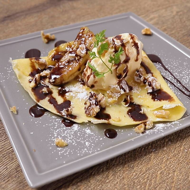 バナナといちごのクレープ赤堀製菓専門学校 東京 パティシエ・お菓子・カフェ