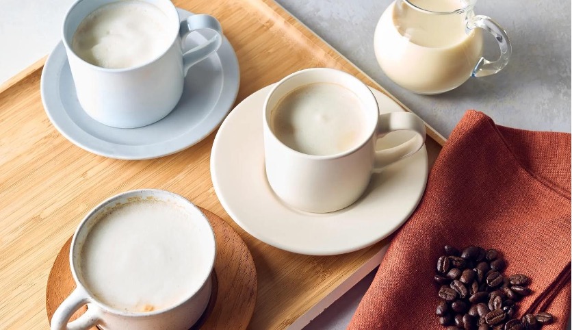 お待たせしました、ご要望にお応えし秋冬定番化！ 「白い板チョコアイス」 9月25日 月 より発売2023年ニュースリリース森永製菓