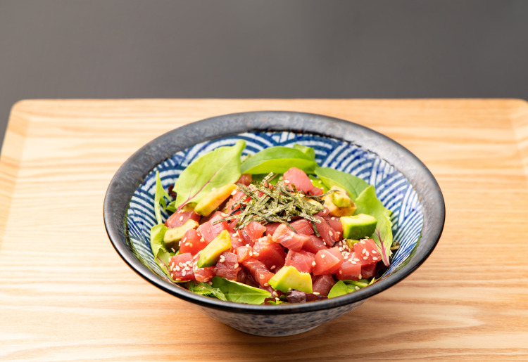 メニュー紹介☑️アボカドボウルAvocado Bowl お食事系のヨーグルトボウル🥑 アボカドとヨーグルトに生ハムと黒胡椒の塩味が合わさり、絶妙な