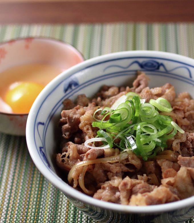 丸亀製麺のおすすめの食べ方 をご紹介🍜✨ 丸亀製麺でやってみた ． 今回は、讃岐の定番ぶっかけうどん＆天ぷらがもっと楽しく、美味しくなる食べ方をご紹介します✨. ①まず、こちらの4点を注文します。⇒ぶっかけうどん 温or冷 、お好きな天ぷら、温泉玉子