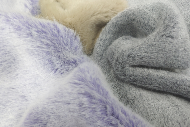 たっぷりボリュームファーシュシュ ホワイト×ベージュ ポンポンとくまさん♡ エコファーで編むふわふわ